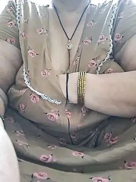 Snapshot of Kavya_XX chatting on 09.14.25 Kavya XX online show from 09.14.25