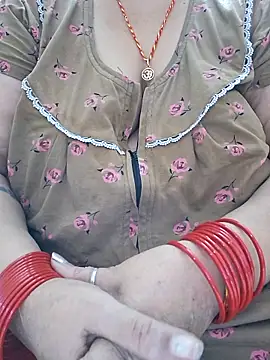 Snapshot of Kavya_XX chatting on 09.25.25 Kavya XX online show from 09.25.25