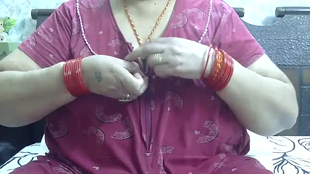 Snapshot of Kavya_XX chatting on 09.26.25 Kavya XX online show from 09.26.25