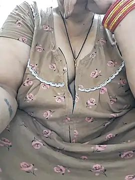 Snapshot of Kavya_XX chatting on 10.22.25 Kavya XX online show from 10.22.25