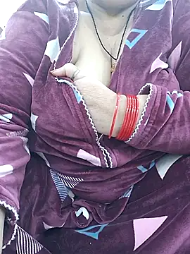 Snapshot of Kavya_XX chatting on 10.30.25 Kavya XX online show from 10.30.25