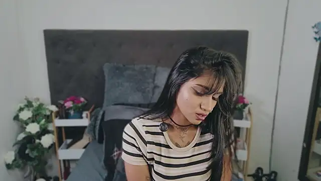 Delilah Blazee online show from 08.06.26