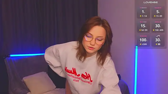 Snapshot of Eva_Doo chatting on 01.27.25 Eva Doo online show from 01.27.25