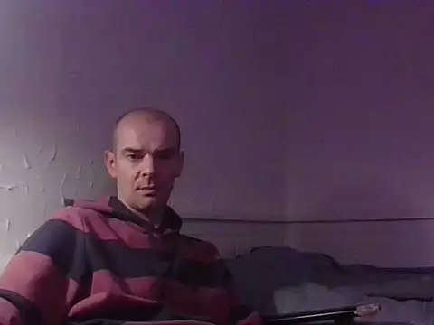 Snapshot of BadRec40 chatting on 02.17.26 BadRec40 online show from 02.17.26