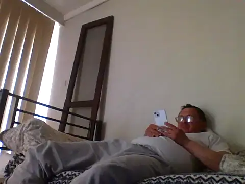 Snapshot of Ilikegranny666 chatting on 04.11.26 Ilikegranny666 online show from 04.11.26