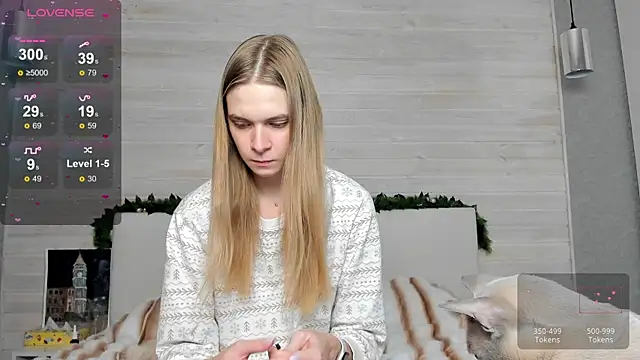 molly hunt  online show from 01.10.25