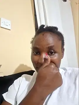 Snapshot of Samia_Queen chatting on 01.21.25 Samia Queen online show from 01.21.25