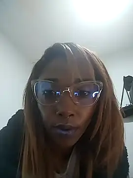 Snapshot of nikol_baby_ chatting on 02.25.25 nikol baby online show from 02.25.25