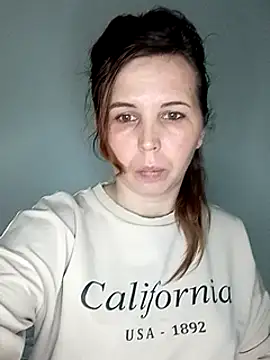 Snapshot of loveis007 chatting on 03.17.25 loveis007 online show from 03.17.25