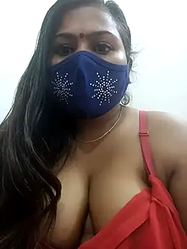 Snapshot of cutee__crazy chatting on 03.05.25 cutee  crazy online show from 03.05.25