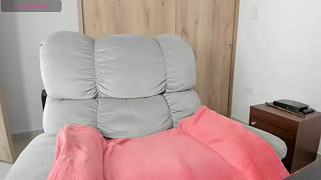 xspecialoomx online show from 08.04.26
