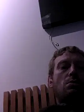 Snapshot of rippedbritish chatting on 11.07.25 rippedbritish online show from 11.07.25