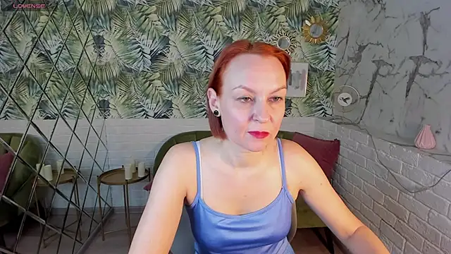 Snapshot of NikaGentle chatting on 01.20.25 NikaGentle online show from 01.20.25
