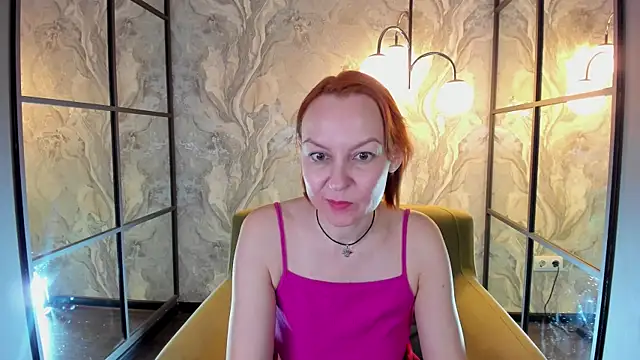 Snapshot of NikaGentle chatting on 03.21.25 NikaGentle online show from 03.21.25