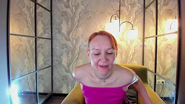 Snapshot of NikaGentle chatting on 03.21.25 NikaGentle online show from 03.21.25