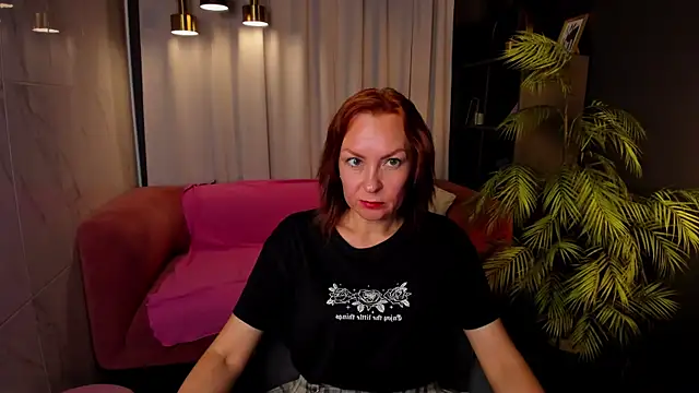 Snapshot of NikaGentle chatting on 07.17.26 NikaGentle online show from 07.17.26