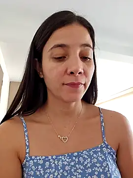 Snapshot of miaeyes chatting on 12.06.24 miaeyes online show from 12.06.24