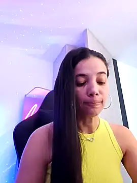 Snapshot of miaeyes chatting on 01.11.25 miaeyes online show from 01.11.25