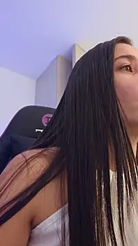 Snapshot of miaeyes chatting on 11.12.25 miaeyes online show from 11.12.25