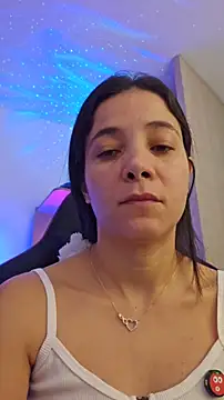 Snapshot of miaeyes chatting on 01.19.26 miaeyes online show from 01.19.26