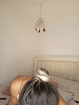 Snapshot of ASHLEY_BLAIR chatting on 06.18.26 ASHLEY BLAIR online show from 06.18.26
