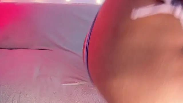 ineedmydaddy  online show from 08.08.26