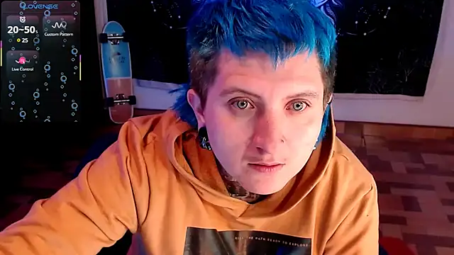 Snapshot of Marieblueeyes chatting on 01.25.25 Marieblueeyes online show from 01.25.25