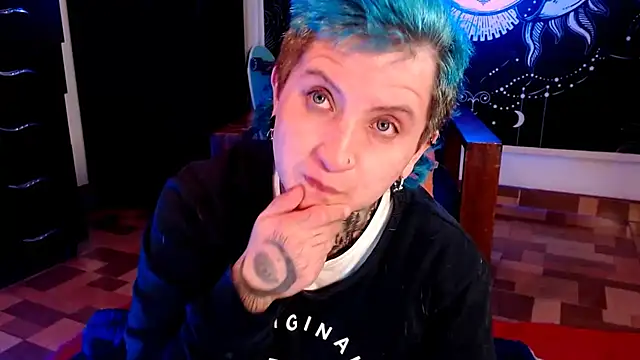 Snapshot of Marieblueeyes chatting on 02.01.25 Marieblueeyes online show from 02.01.25