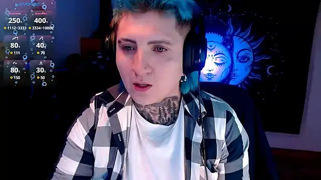 Snapshot of Marieblueeyes chatting on 02.12.25 Marieblueeyes online show from 02.12.25