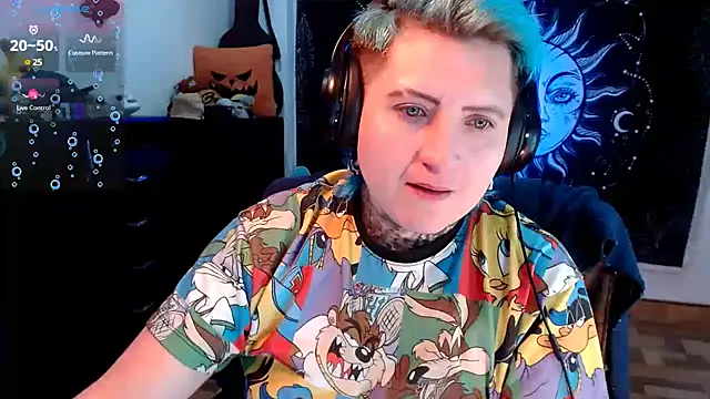 Snapshot of Marieblueeyes chatting on 02.16.25 Marieblueeyes online show from 02.16.25