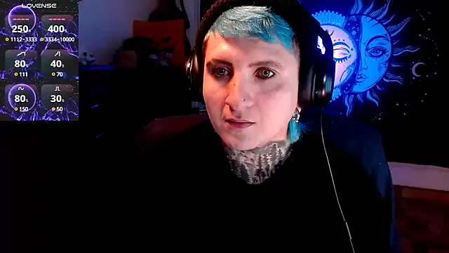 Snapshot of Marieblueeyes chatting on 02.20.25 Marieblueeyes online show from 02.20.25