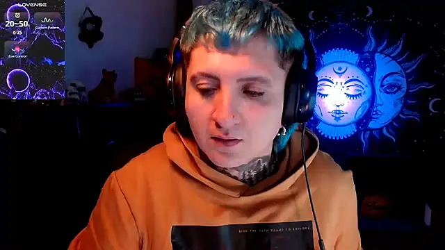 Snapshot of Marieblueeyes chatting on 03.03.25 Marieblueeyes online show from 03.03.25