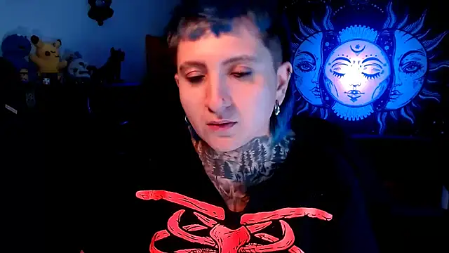 Snapshot of Marieblueeyes chatting on 03.08.25 Marieblueeyes online show from 03.08.25