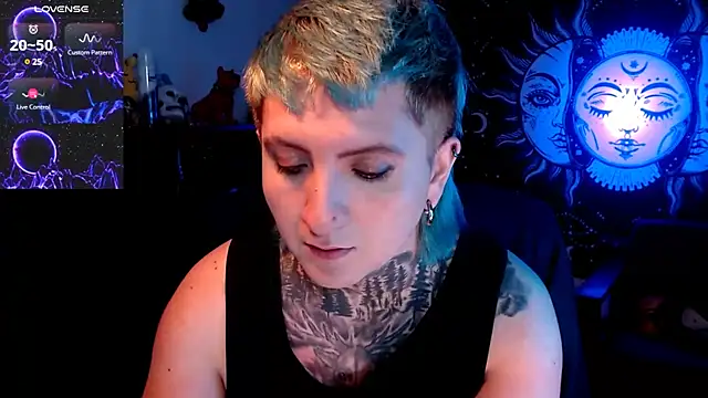 Snapshot of Marieblueeyes chatting on 03.16.25 Marieblueeyes online show from 03.16.25