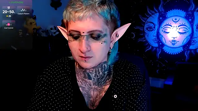 Snapshot of Marieblueeyes chatting on 03.18.25 Marieblueeyes online show from 03.18.25