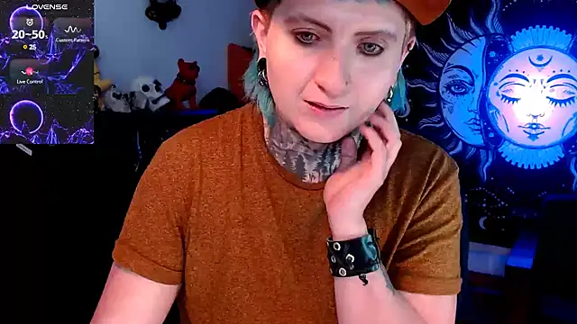 Snapshot of Marieblueeyes chatting on 03.19.25 Marieblueeyes online show from 03.19.25