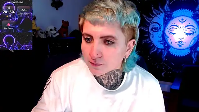 Snapshot of Marieblueeyes chatting on 03.20.25 Marieblueeyes online show from 03.20.25