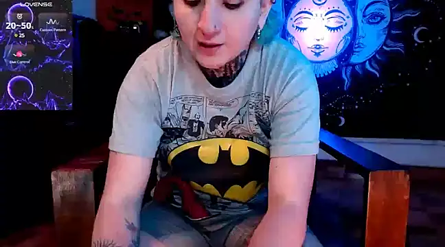 Snapshot of Marieblueeyes chatting on 03.21.25 Marieblueeyes online show from 03.21.25