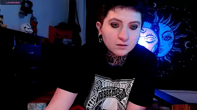 Snapshot of Marieblueeyes chatting on 03.22.25 Marieblueeyes online show from 03.22.25