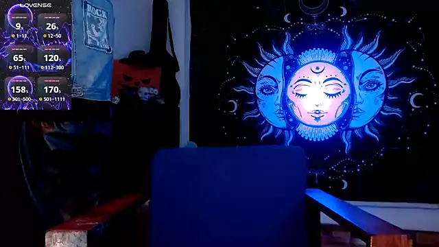 Snapshot of Marieblueeyes chatting on 03.23.25 Marieblueeyes online show from 03.23.25