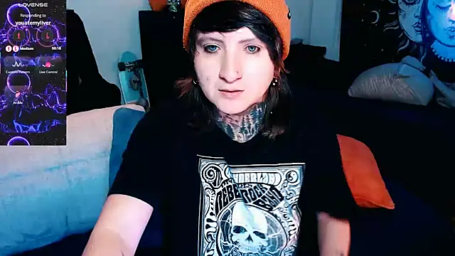 Snapshot of Marieblueeyes chatting on 09.10.25 Marieblueeyes online show from 09.10.25