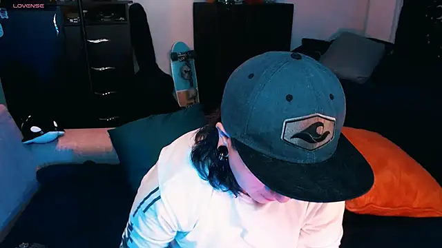 Snapshot of Marieblueeyes chatting on 10.01.25 Marieblueeyes online show from 10.01.25