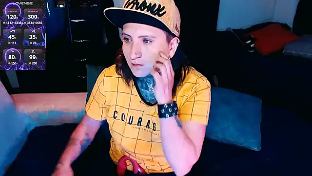 Snapshot of Marieblueeyes chatting on 10.03.25 Marieblueeyes online show from 10.03.25