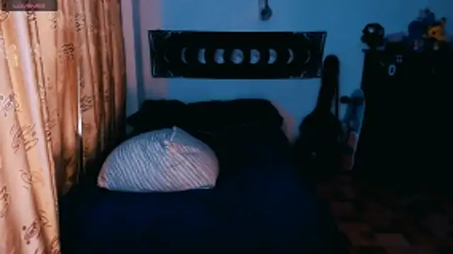 Snapshot of Marieblueeyes chatting on 10.26.25 Marieblueeyes online show from 10.26.25