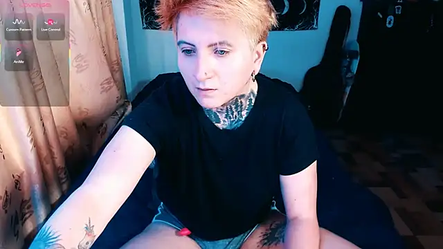 Marieblueeyes online show from 11.04.25