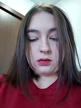 Snapshot of Yammy_Yumi chatting on 11.01.25 Yammy Yumi online show from 11.01.25