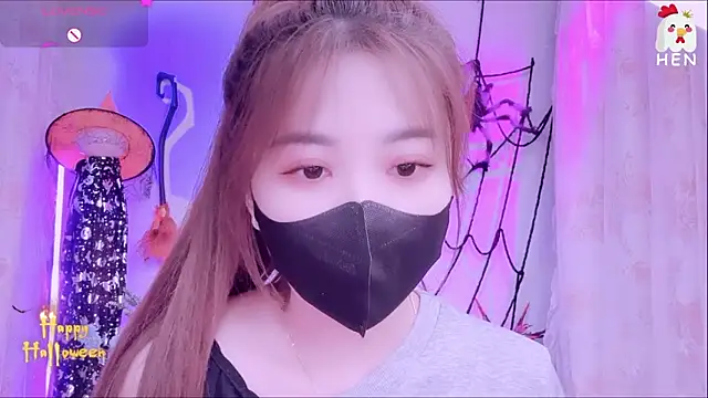 Snapshot of hen237 chatting on 11.07.25 hen237 online show from 11.07.25