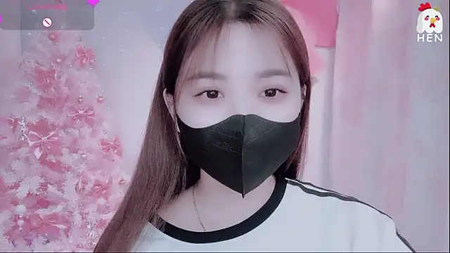 Snapshot of hen237 chatting on 11.26.25 hen237 online show from 11.26.25