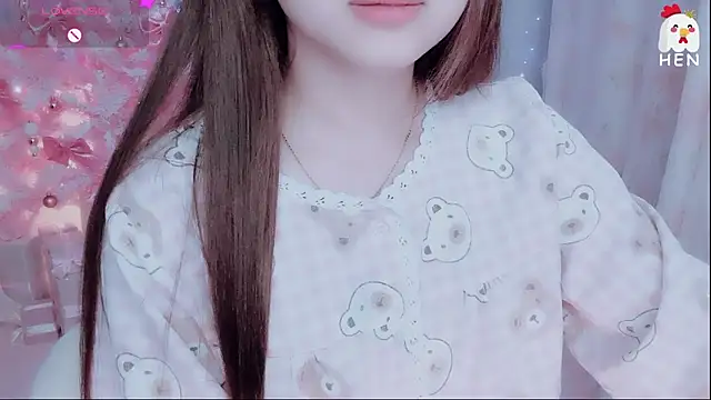 Snapshot of hen237 chatting on 12.16.25 hen237 online show from 12.16.25