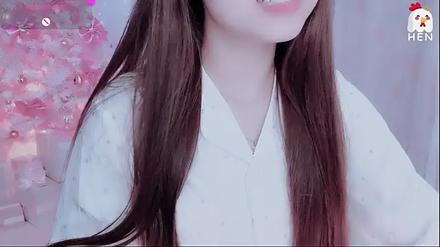 Snapshot of hen237 chatting on 12.20.25 hen237 online show from 12.20.25